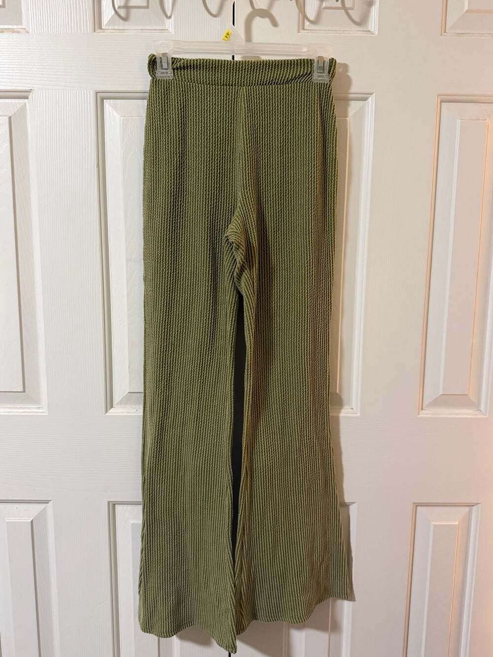 Fashion Nova Olive Green Rib Knit Flare Pants Style S1709 Size S